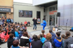 Performer de rue 19 * 5184 x 3456 * (6.26MB)